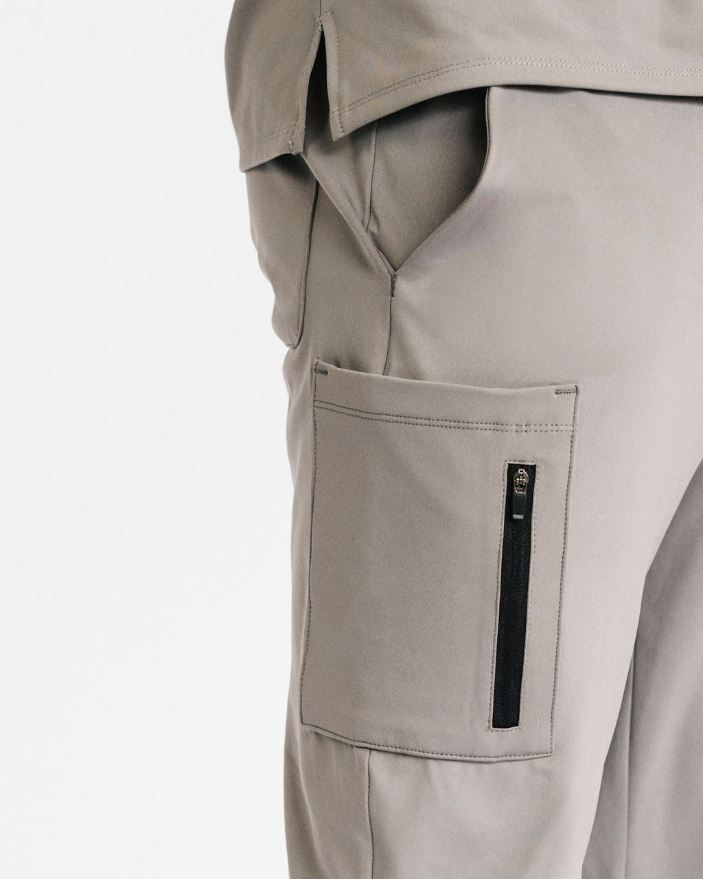 scrub pants with cargo pockets