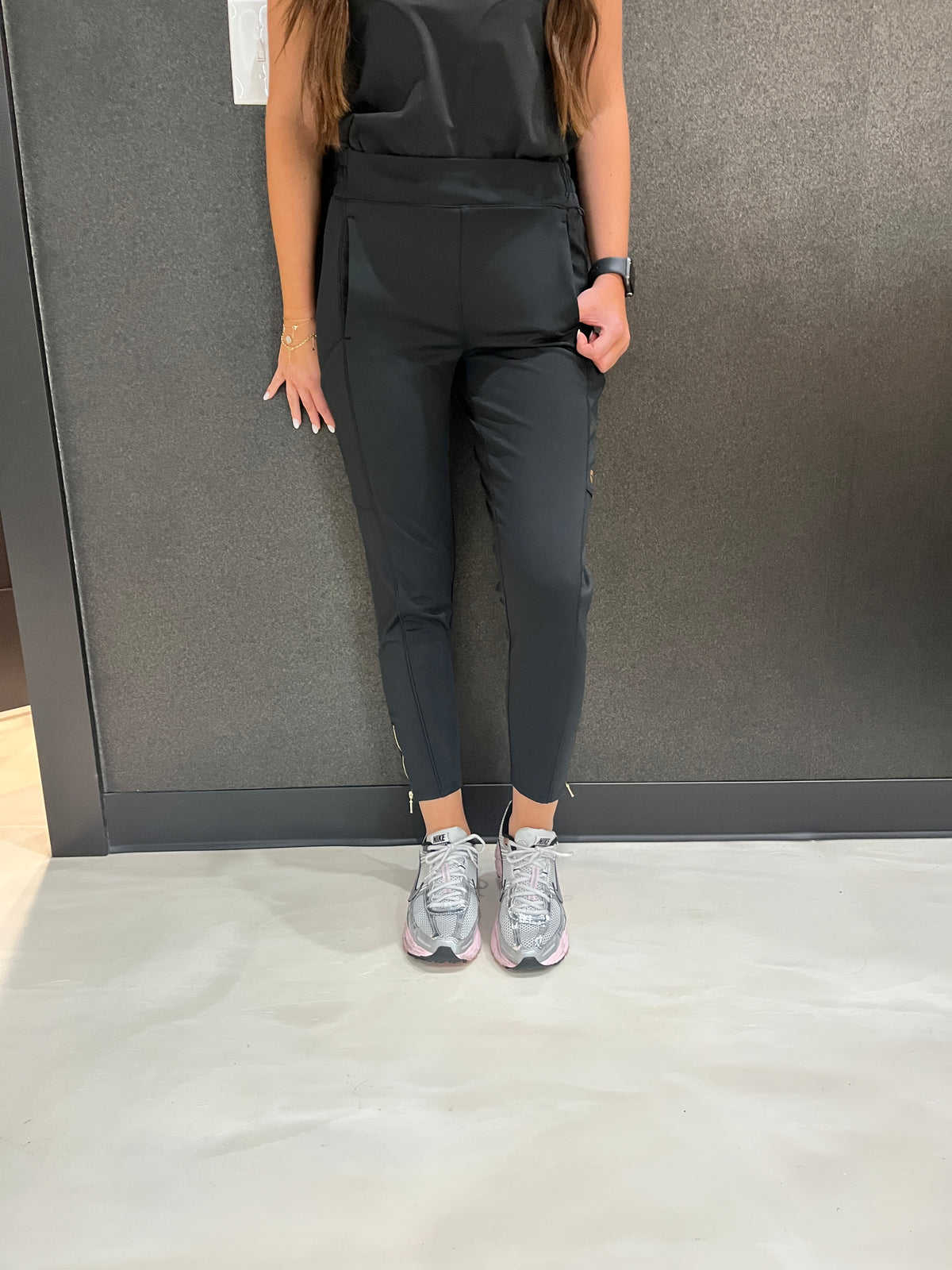 Women's Black Scrub Joggers